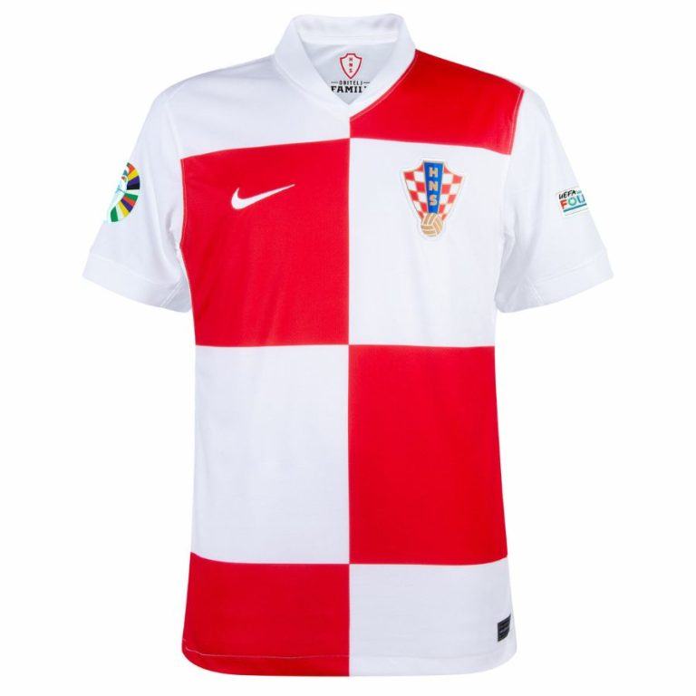 Croatia Woman Home 2024/2025